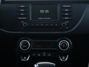 Седан Kia Rio 2019 года, 1349000 рублей, Ставрополь