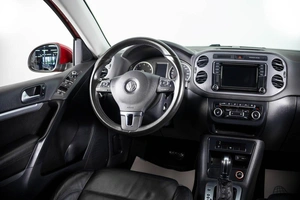 Внедорожник Volkswagen Tiguan 2014 года, 1659000 рублей, Пермь