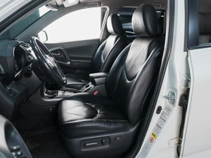 Внедорожник Toyota RAV4 2011 года, 1769000 рублей, Сургут