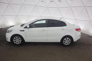 Седан Kia Rio 2016 года, 1035000 рублей, Орёл