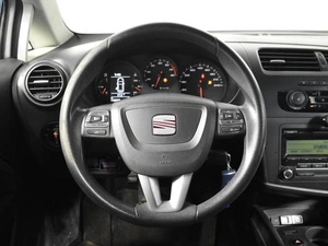 Хетчбэк SEAT Leon 2012 года, 710900 рублей, Казань