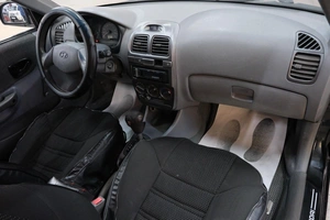 Седан Hyundai Accent 2008 года, 369000 рублей, Омск