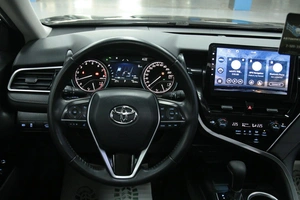 Седан Toyota Camry 2021 года, 3100000 рублей, Солонцы