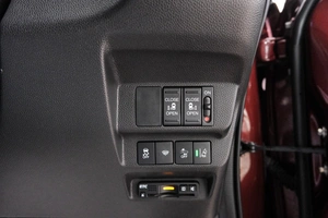 Минивэн Honda Freed 2017 года, 1539000 рублей, Красноярск