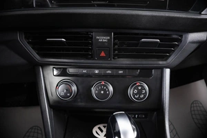 Седан Volkswagen Jetta 2021 года, 1669000 рублей, Пермь