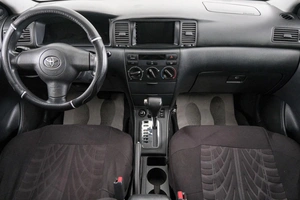 Хетчбэк Toyota Corolla 2006 года, 829000 рублей, Красноярск