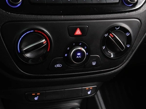 Седан Hyundai Solaris 2017 года, 1099000 рублей, Воронеж