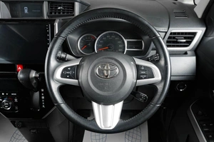 Минивэн Toyota Roomy 2020 года, 1319000 рублей, Тюмень