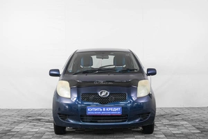 Хетчбэк Toyota Vitz 2005 года, 499000 рублей, Кемерово