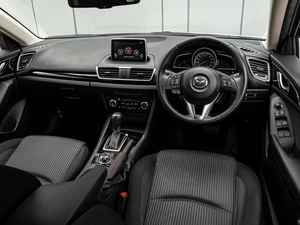 Хетчбэк Mazda Axela 2016 года, 1400000 рублей, Краснодар