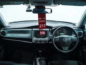 Седан Toyota Corolla Axio 2020 года, 1275000 рублей, Красноярск