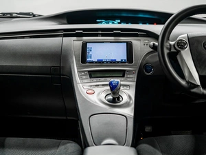 Лифтбек Toyota Prius 2012 года, 1235000 рублей, Красноярск