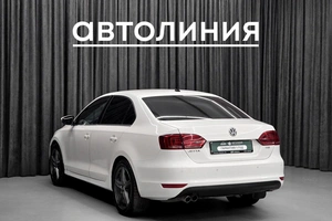 Седан Volkswagen Jetta 2014 года, 730000 рублей, Красноярск
