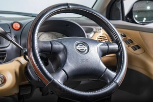 Минивэн Nissan Tino 2001 года, 289000 рублей, Томск