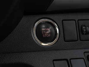 Хетчбэк Toyota Ractis 2012 года, 999000 рублей, Тюмень