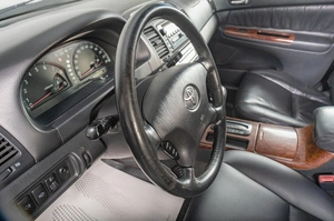 Седан Toyota Camry 2003 года, 839000 рублей, Томск