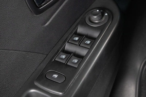 Внедорожник Renault Kaptur 2018 года, 1279000 рублей, Сургут