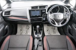 Хетчбэк Honda Fit 2017 года, 1469000 рублей, Красноярск