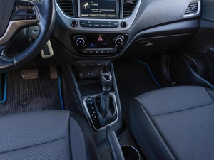 Седан Hyundai Solaris 2018 года, 1449000 рублей, Саратов