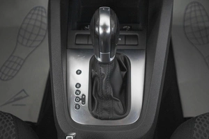 Седан Volkswagen Jetta 2012 года, 999000 рублей, Кемерово