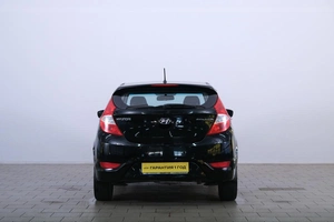 Хетчбэк Hyundai Solaris 2012 года, 919000 рублей, Омск