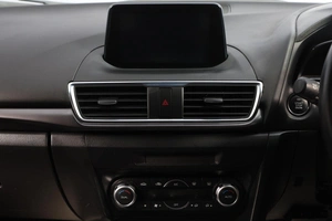 Хетчбэк Mazda Axela 2017 года, 1499000 рублей, Новосибирск