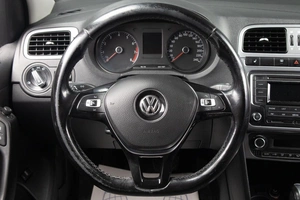 Седан Volkswagen Polo 2016 года, 1039000 рублей, Оренбург