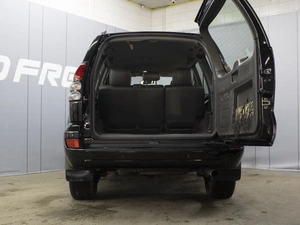 Внедорожник Toyota Land Cruiser Prado 2006 года, 2330000 рублей, Омск