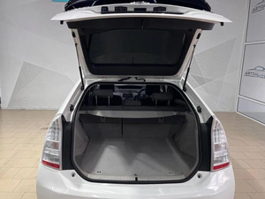 Лифтбек Toyota Prius 2011 года, 999000 рублей, Красноярск