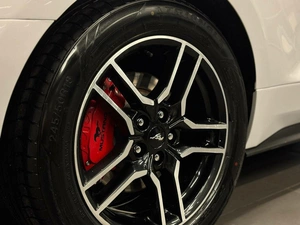 Купе Ford Mustang 2019 года, 3397000 рублей, Красноярск