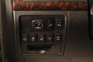 Внедорожник Toyota Land Cruiser 2012 года, 3749000 рублей, Челябинск