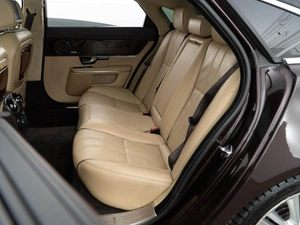 Седан Jaguar XJ 2010 года, 1749077 рублей, Москва