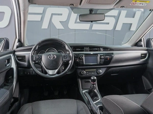 Седан Toyota Corolla 2014 года, 1329000 рублей, Сургут