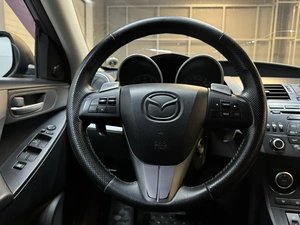 Седан Mazda 3 2011 года, 997000 рублей, Красноярск