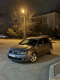 Хетчбэк Volkswagen Golf 2012 года, 860000 рублей, Красноярск