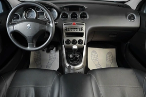 Хетчбэк Peugeot 308 2011 года, 599000 рублей, Тюмень