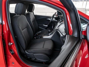 Универсал Opel Astra 2012 года, 799000 рублей, Краснодар