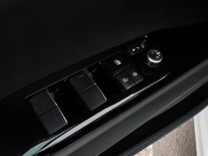 Седан Toyota Camry 2024 года, 4200000 рублей, Волгоград