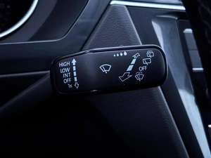 Внедорожник Volkswagen Tiguan 2021 года, 3179000 рублей, Ижевск