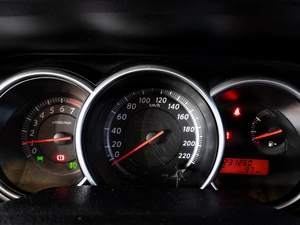 Хетчбэк Nissan Tiida 2011 года, 540000 рублей, Краснодар