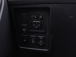 Внедорожник Toyota Land Cruiser Prado 2012 года, 2625000 рублей, Волгоград