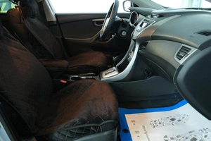 Седан Hyundai Elantra 2011 года, 1029000 рублей, Омск