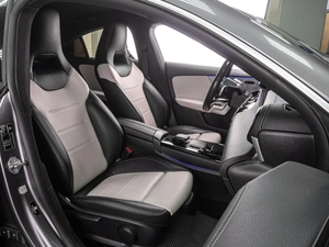 Седан Mercedes-benz CLA-класс 2020 года, 2815000 рублей, Тюмень