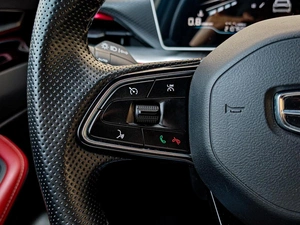 Внедорожник Geely Coolray 2023 года, 1982000 рублей, Краснодар