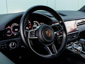 Внедорожник Porsche Cayenne 2020 года, 7400000 рублей, Большой Сочи