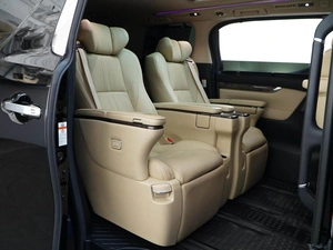 Минивэн Toyota Alphard 2018 года, 4467077 рублей, Москва