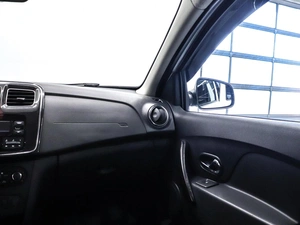 Седан Renault Logan 2020 года, 1099000 рублей, Красноярск