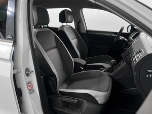 Внедорожник Volkswagen Tiguan 2019 года, 2325000 рублей, Казань