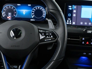 Хетчбэк Volkswagen Golf R 2021 года, 5846900 рублей, Москва