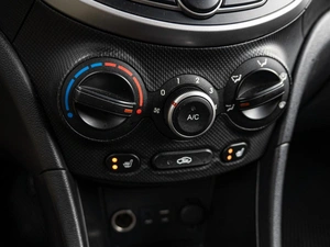 Седан Hyundai Solaris 2014 года, 1050000 рублей, Краснодар